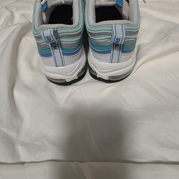 Nike Spring Floral - Picture 4 of 4